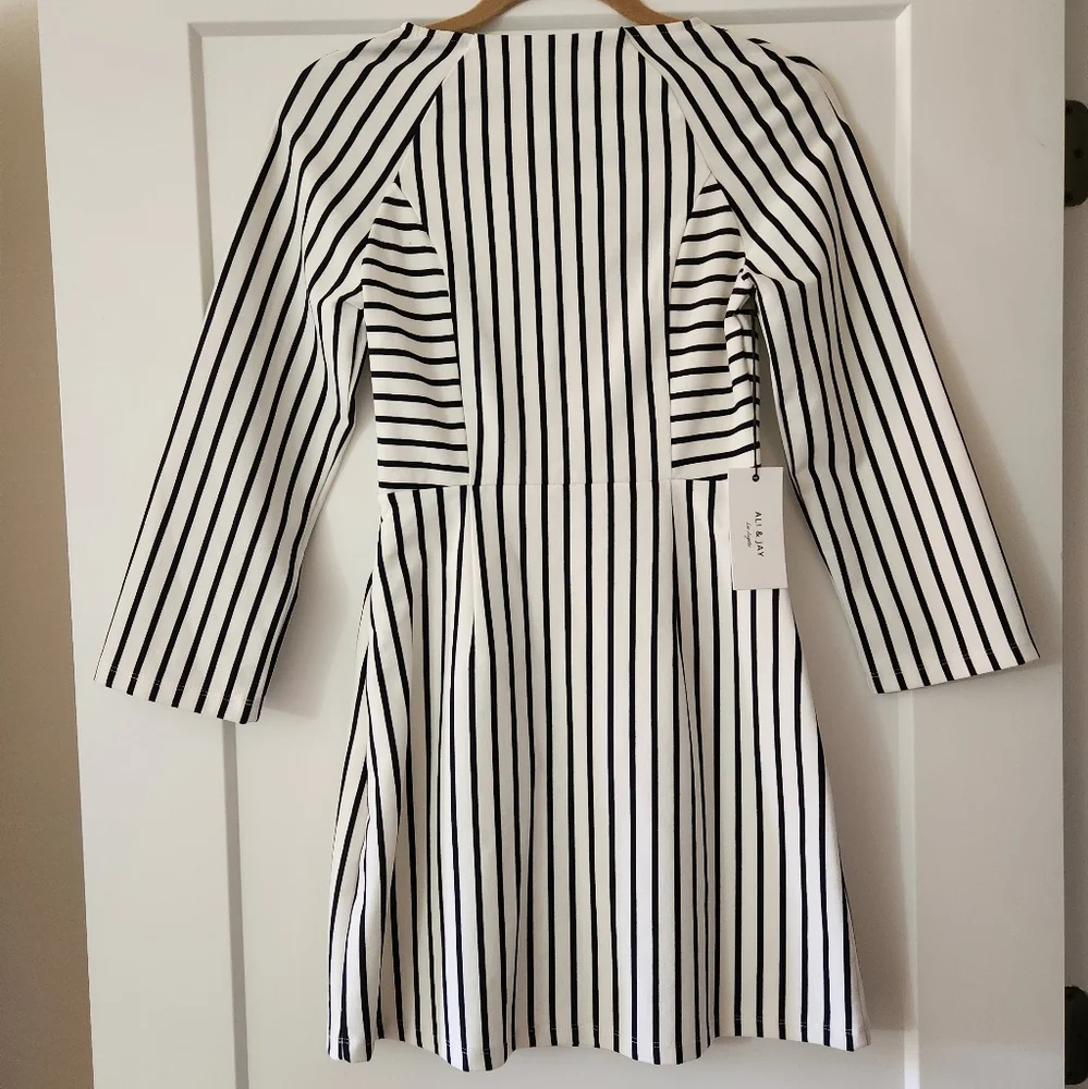 NWT Ali & Jay dress - Picture 2 of 4